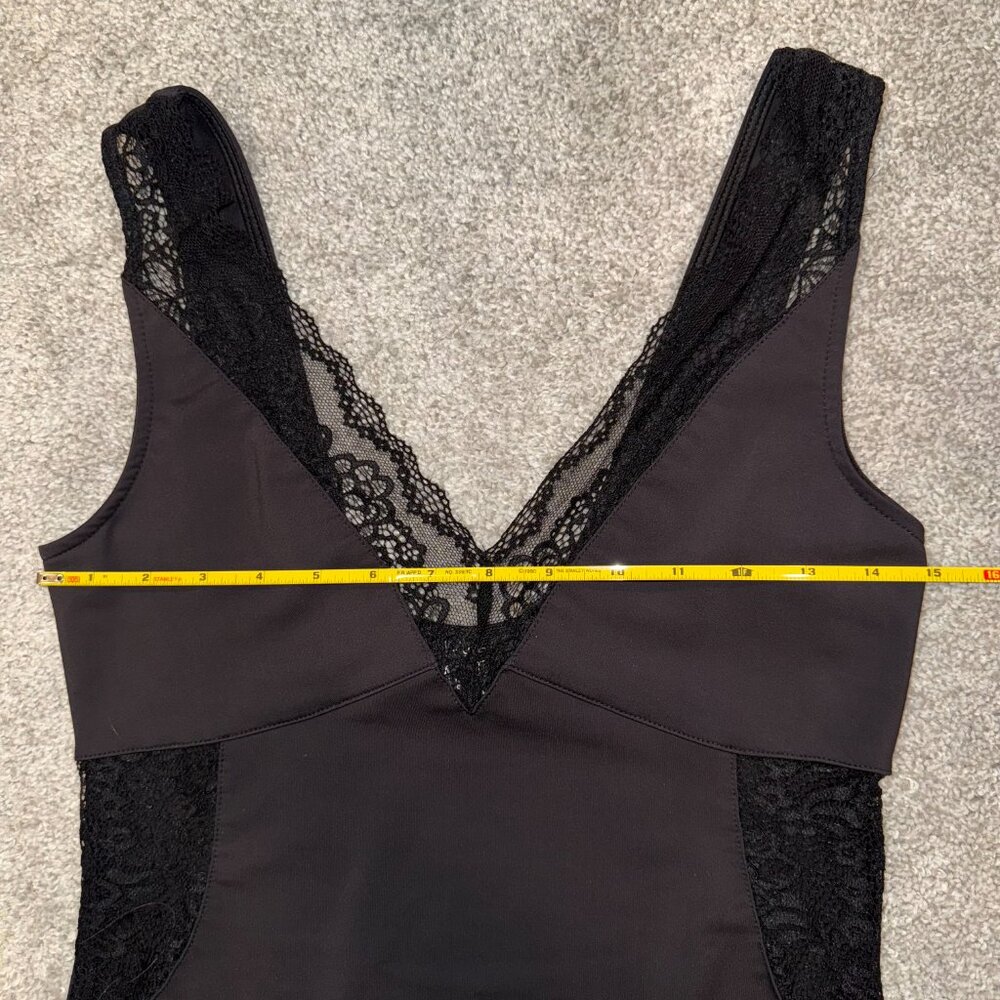 Women's Medium Lulus Flirt With You Black Lace Sleeveless Bodysuit, Like New - Picture 7 of 9